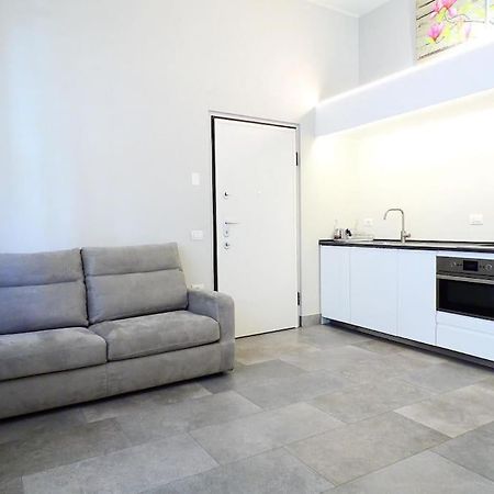 Isola Apartment Pastrengo ミラノ エクステリア 写真