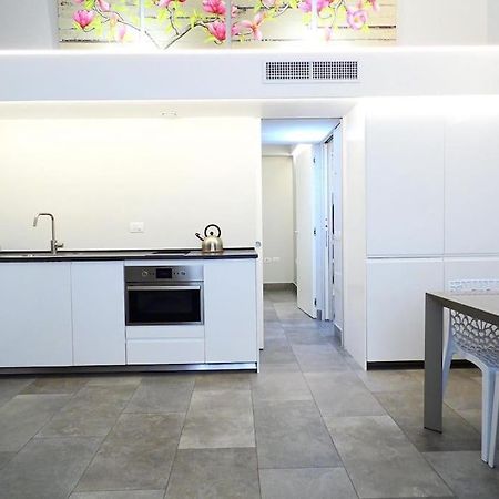 Isola Apartment Pastrengo ミラノ エクステリア 写真
