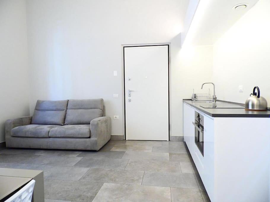 Isola Apartment Pastrengo ミラノ エクステリア 写真